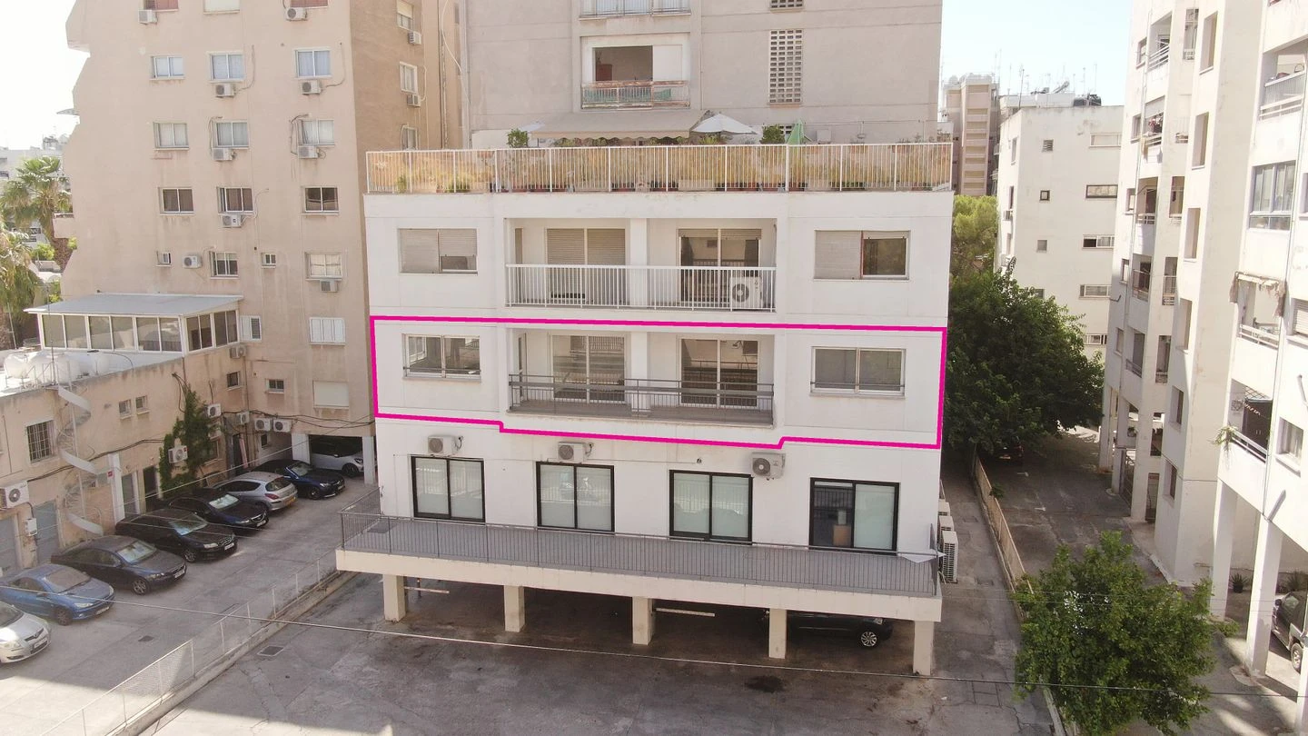 Office Unit in Agioi Omologites Nicosia, image 1