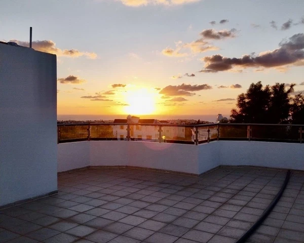 3-bedroom penthouse to rent €1.150, image 1