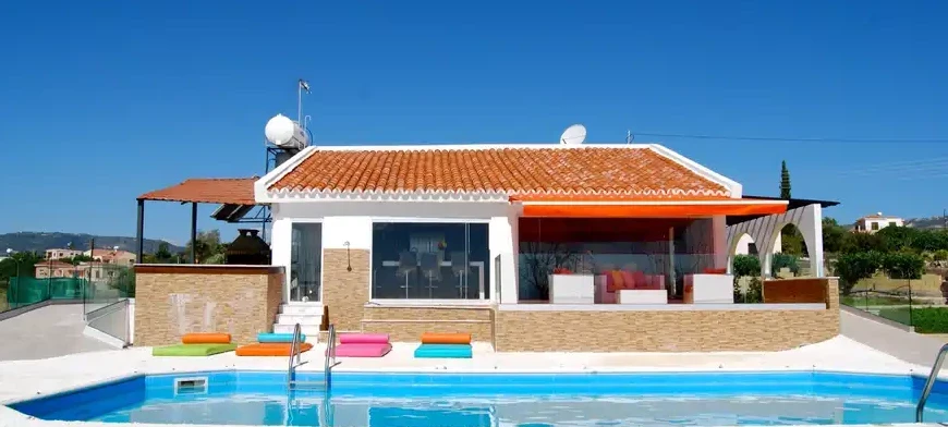 2-bedroom villa to rent €2.000, image 1
