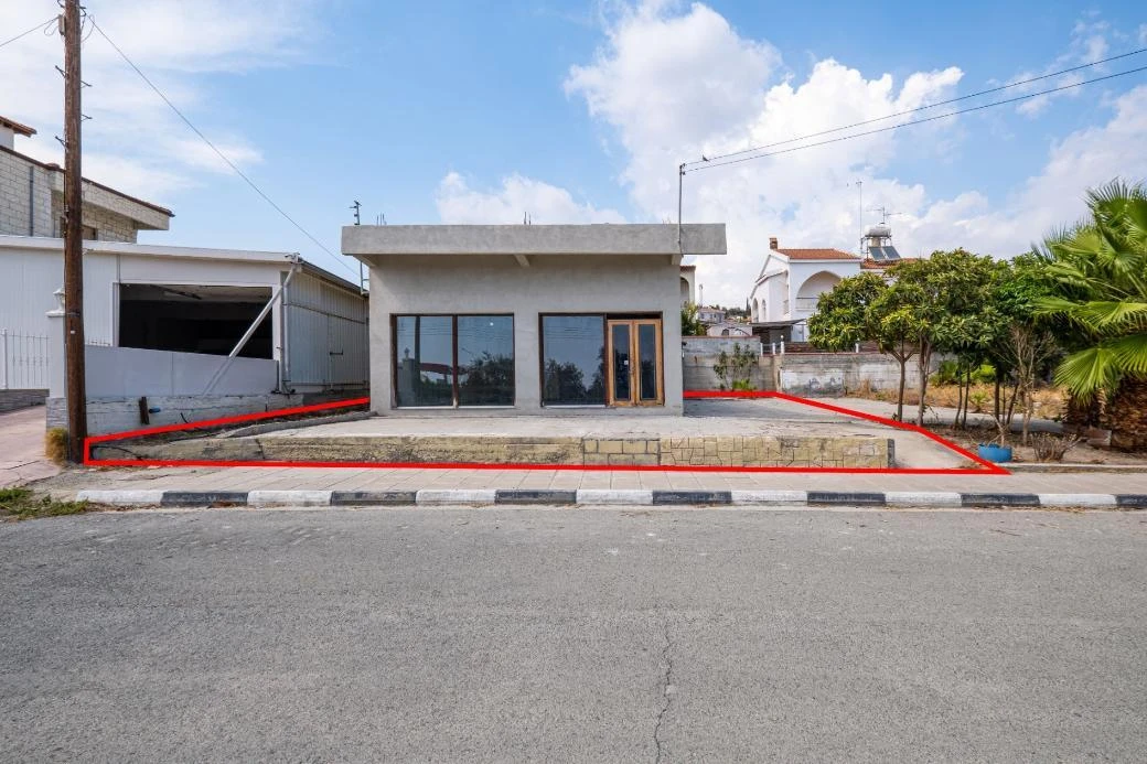 Singlestorey building in Anglisides Larnaca, image 1